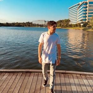 Meet your Posher, Daniel